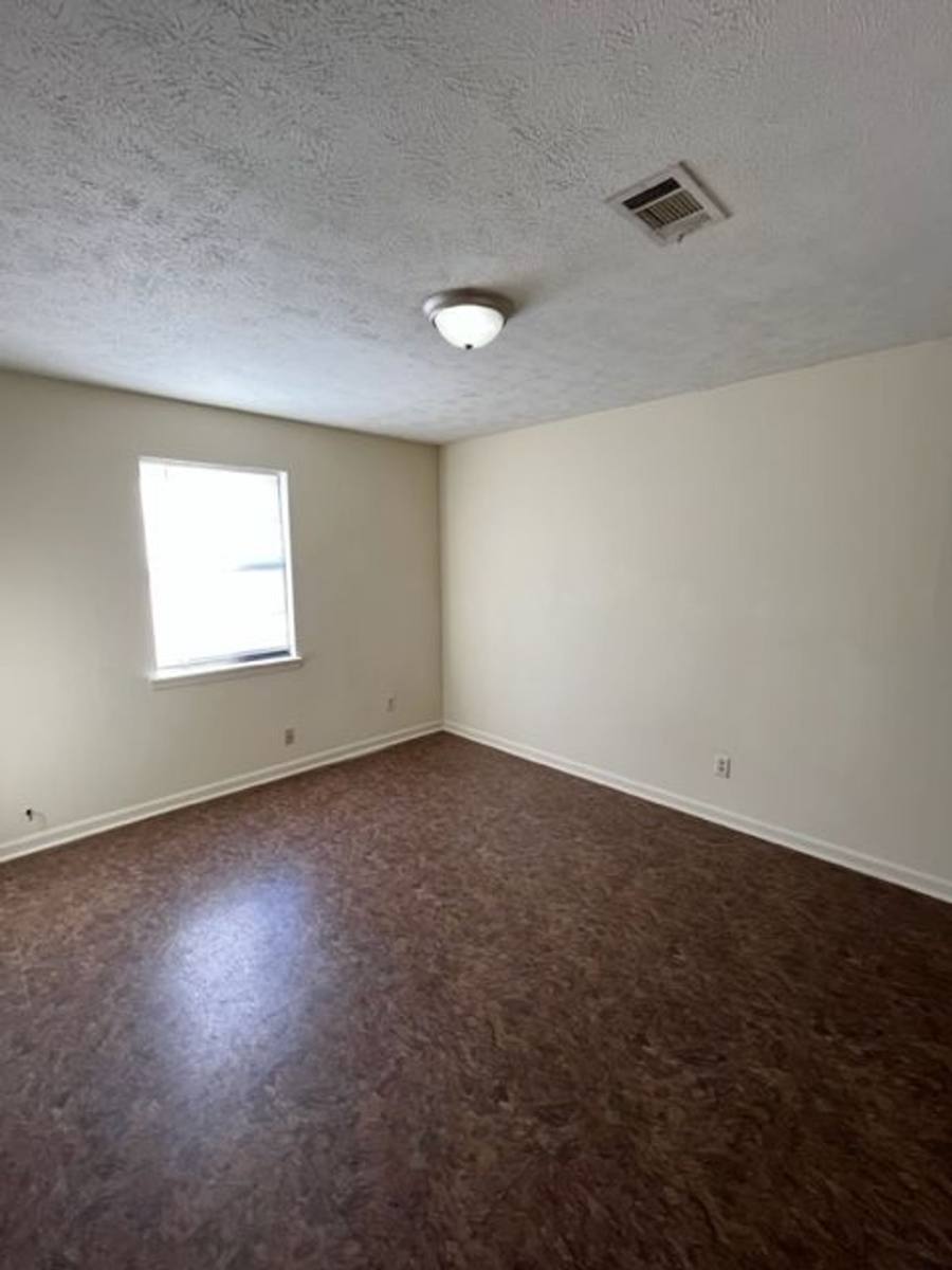 Apartment for rent at 648 Mitchell Ave, Guntown, MS 38849