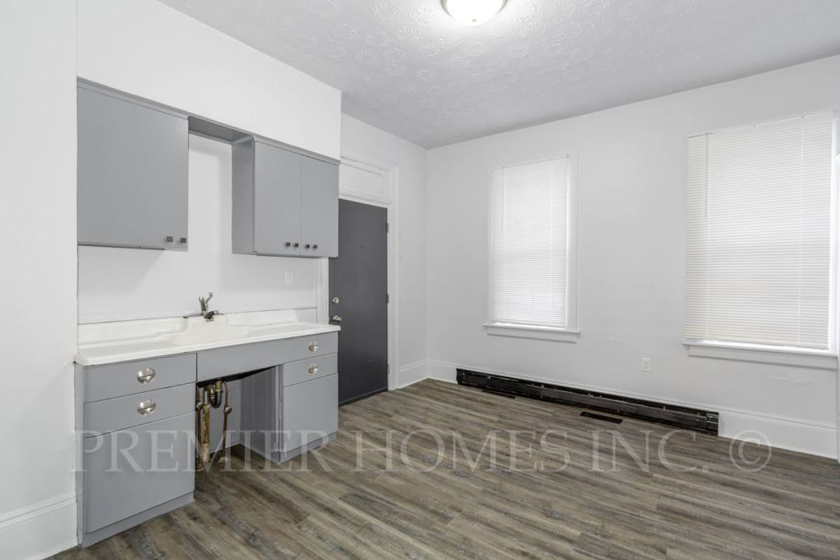 Apartment for rent at 3390 State St NE, Canton, OH 44721