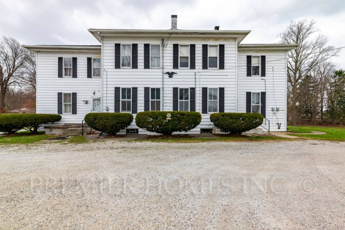 Apartment for rent at 3390 State St NE, Canton, OH 44721