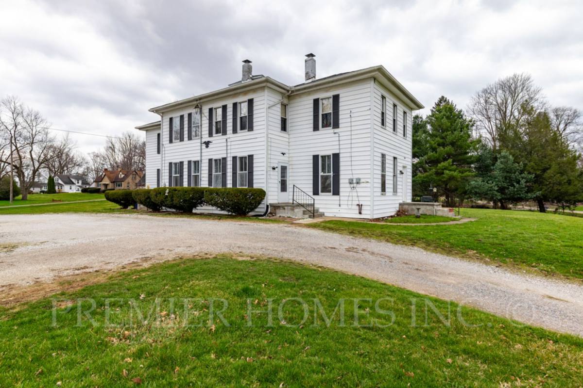 Apartment for rent at 3390 State St NE, Canton, OH 44721