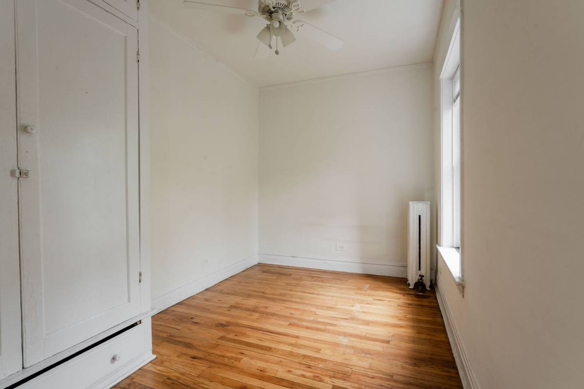 Apartment for rent at 3334-3344 W Ainslie St, Chicago, IL 60625