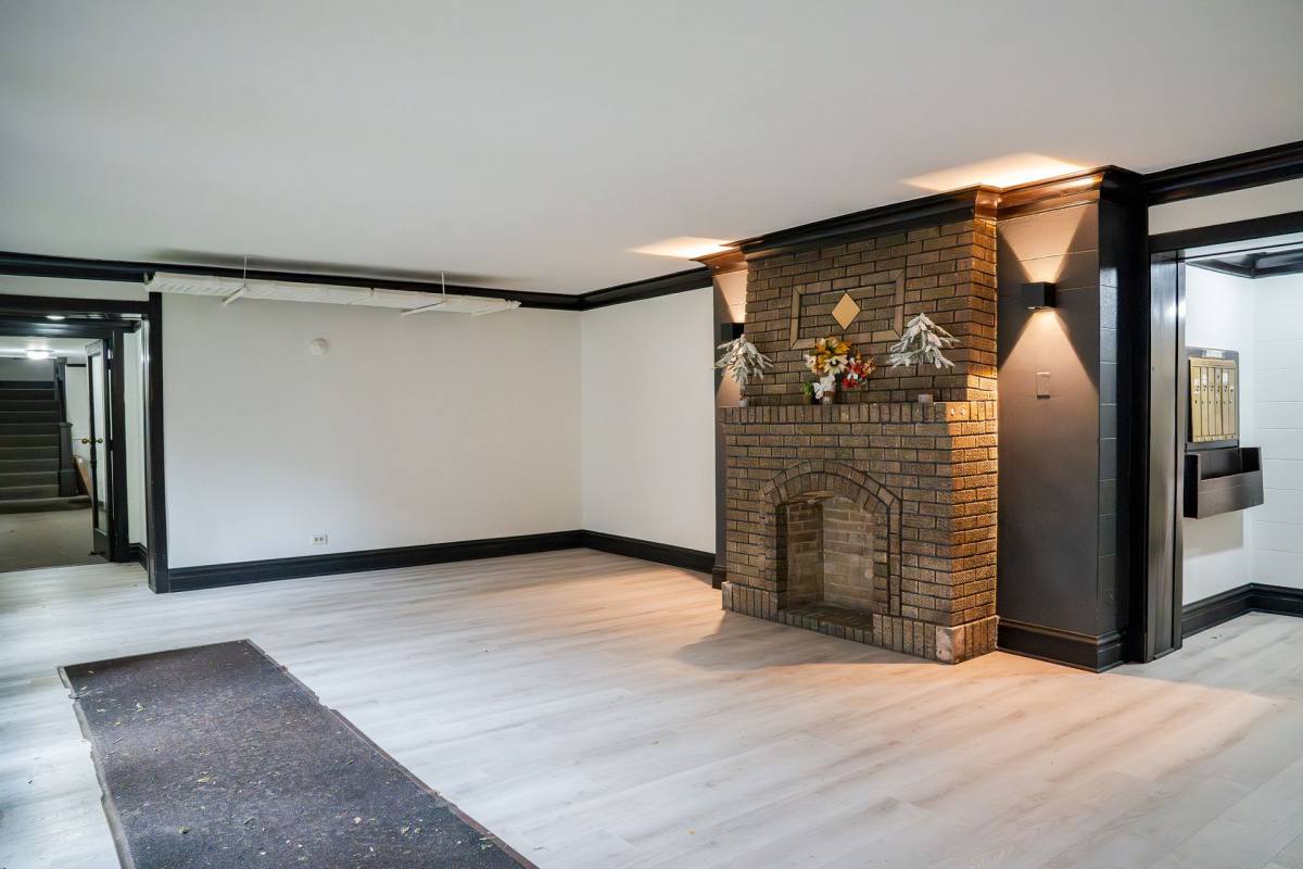 Apartment for rent at 3334-3344 W Ainslie St, Chicago, IL 60625