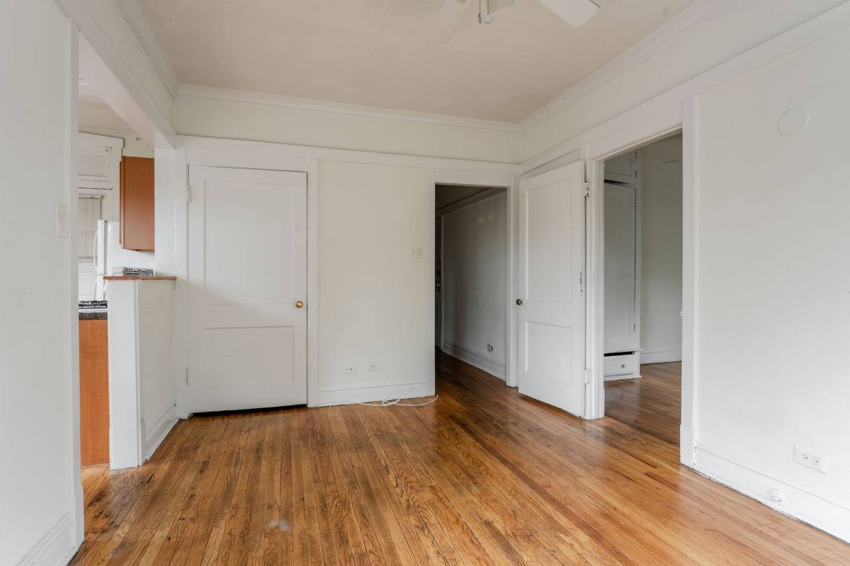 Apartment for rent at 3334-3344 W Ainslie St, Chicago, IL 60625