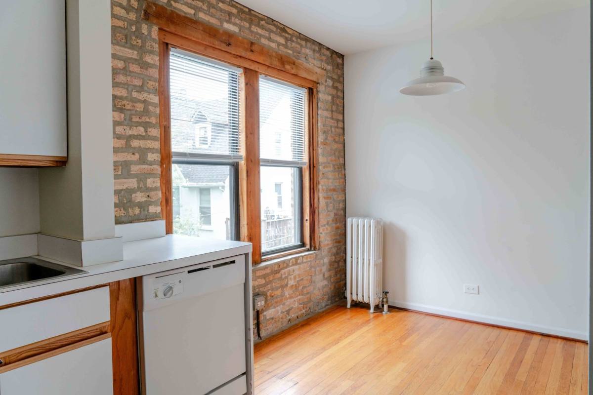 Apartment for rent at 1228-1234 W Carmen Ave, Chicago, IL 60640