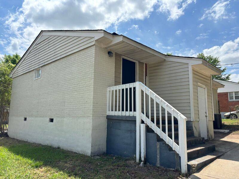 House for rent at 2202 Pamela Dr, Memphis, TN 38127