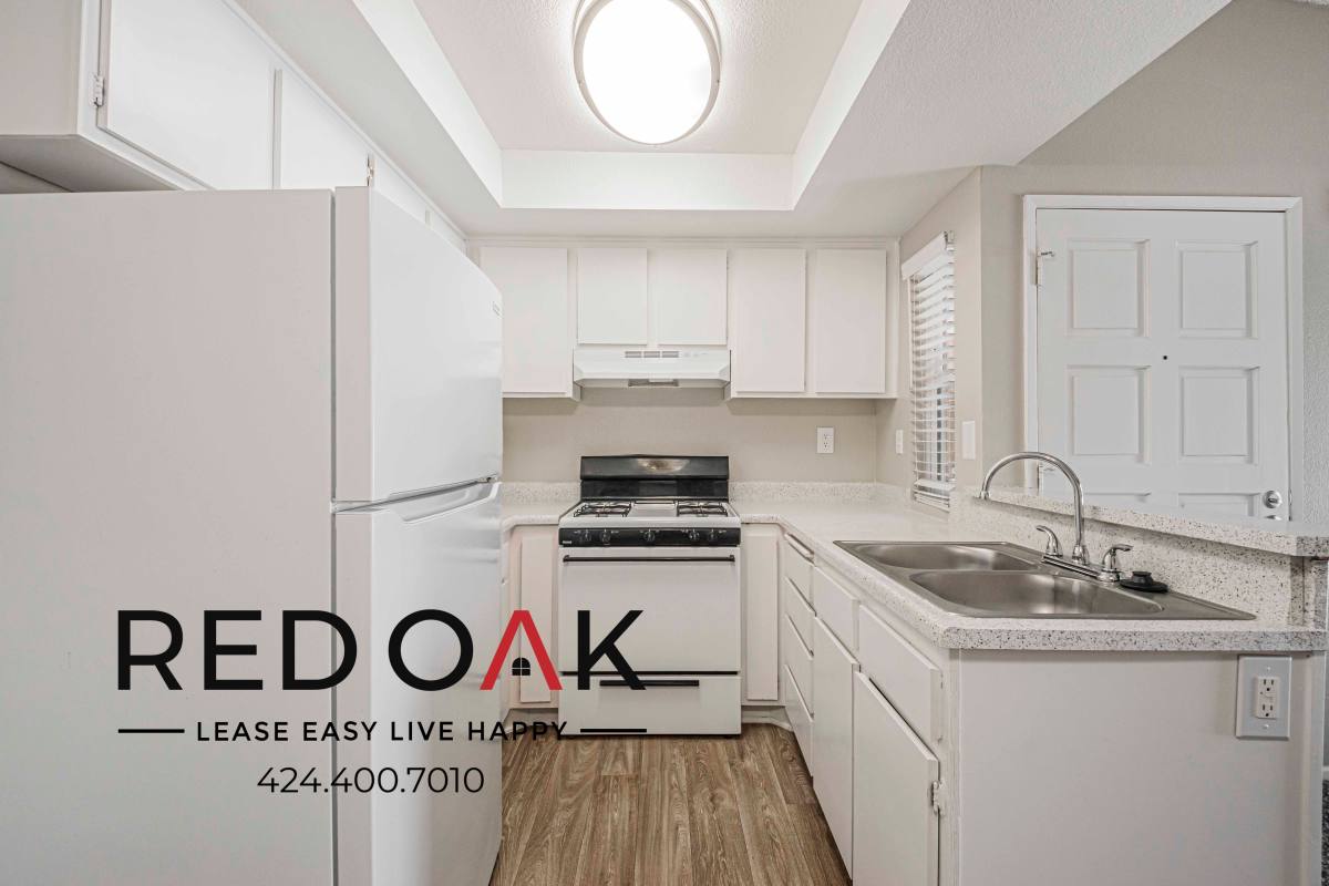 Condo for rent at 551 N Santa Fe St, Hemet, CA 92543