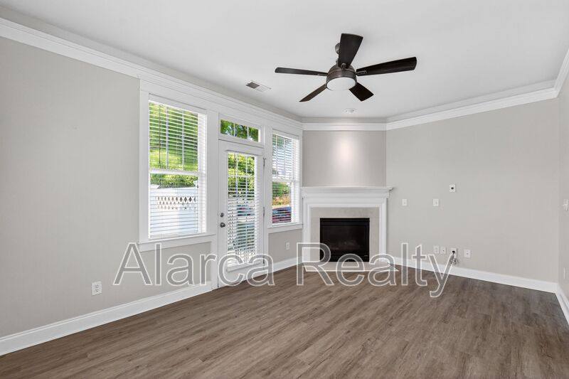 Townhouse for rent at 330 Davidson Gateway Dr, Davidson, NC 28036