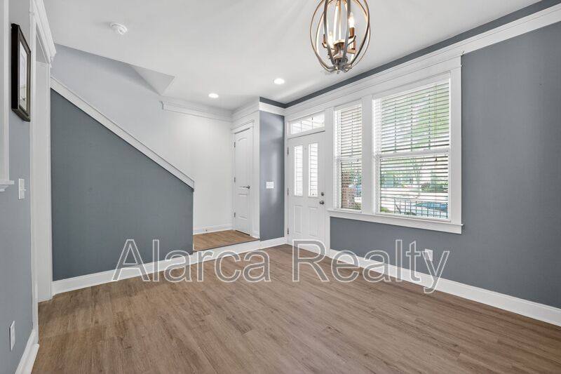 Townhouse for rent at 330 Davidson Gateway Dr, Davidson, NC 28036