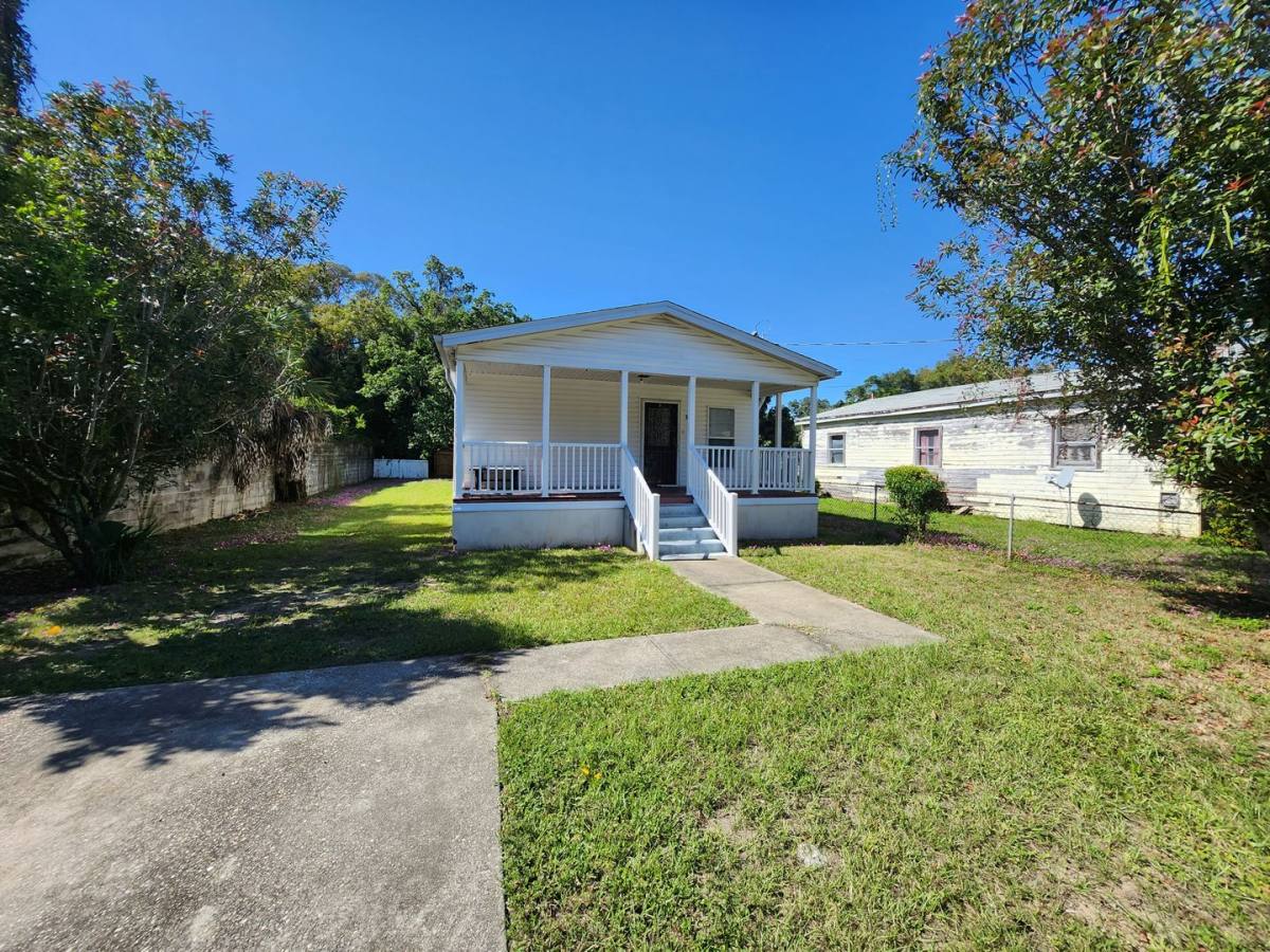 House for rent at 811 N D St, Pensacola, FL 32501