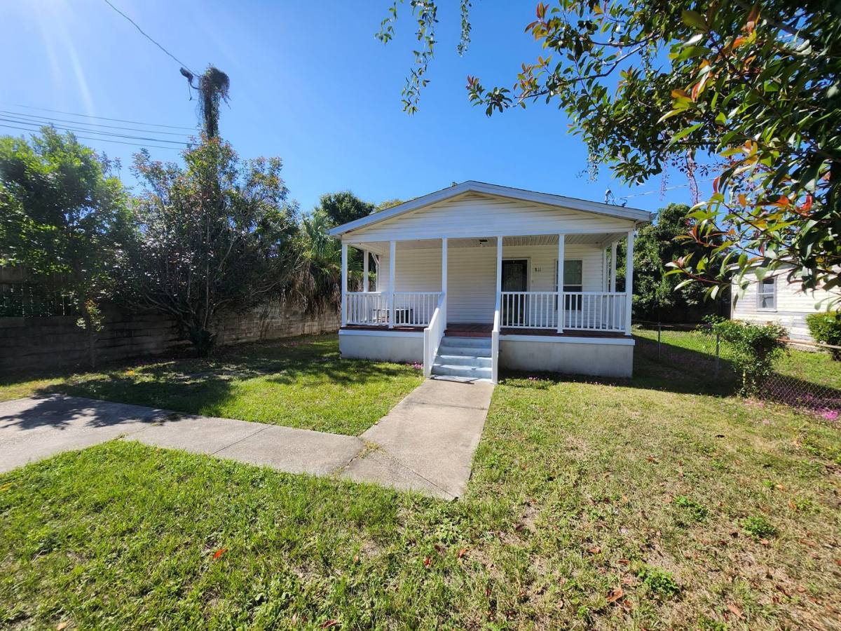 House for rent at 811 N D St, Pensacola, FL 32501