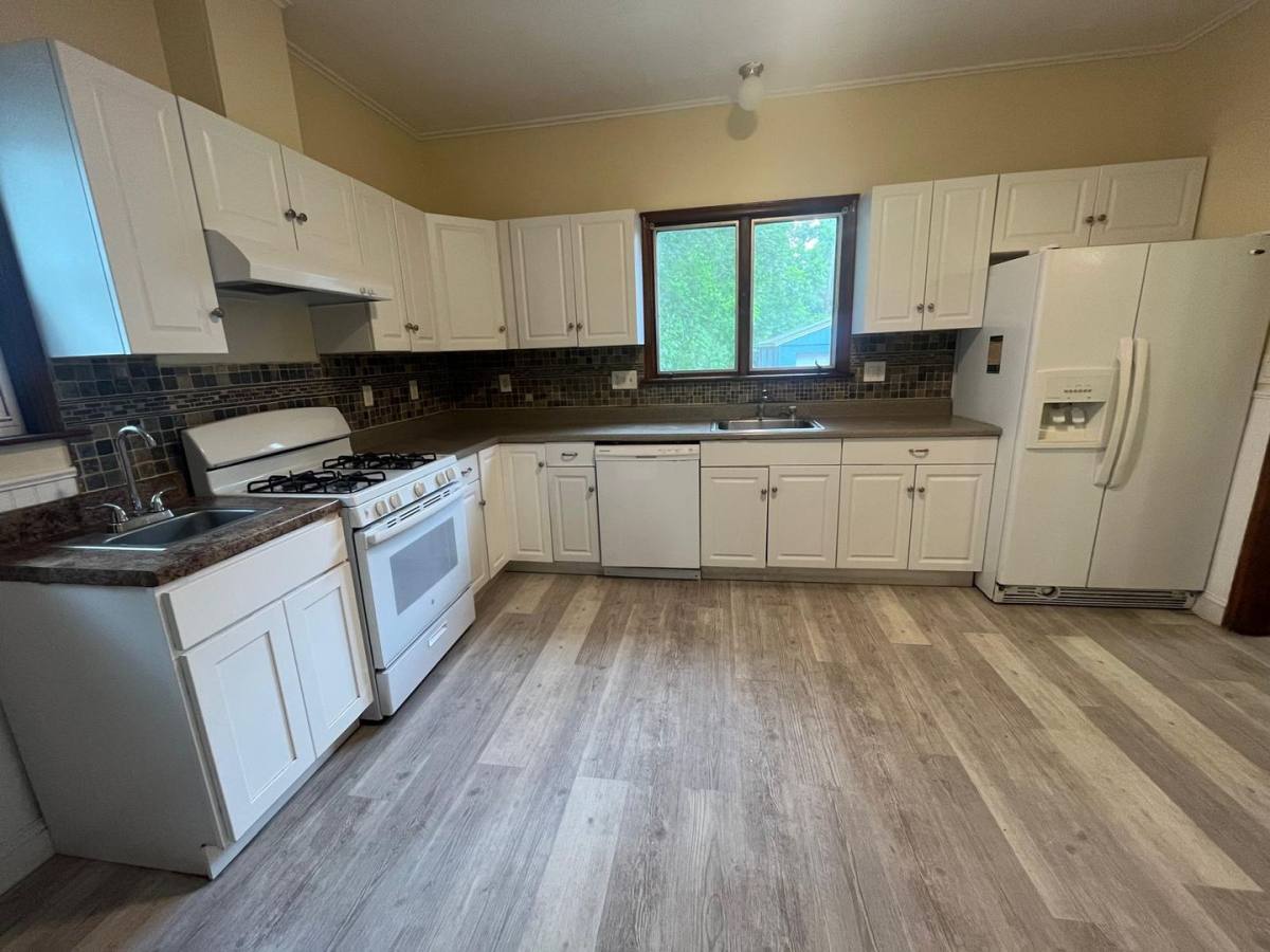 House for rent at 117 Maple St, New Haven, CT 06511