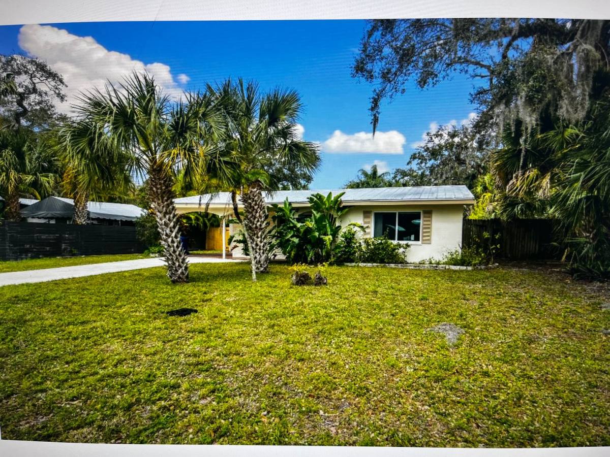 House for rent at 515 Cypress Rd, Vero Beach, FL 32963