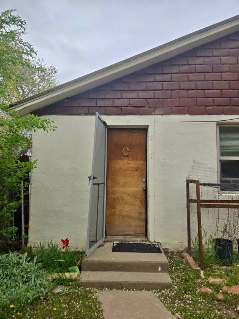 Apartment for rent at 711 E 4th Ave, Durango, CO 81301