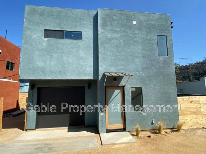 Townhouse for rent at 2320 Fernleaf St, Los Angeles, CA 90031