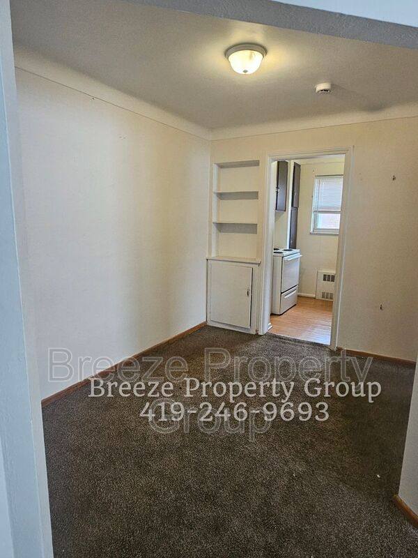 House for rent at 2445 W Bancroft St #15, Toledo, OH 43607