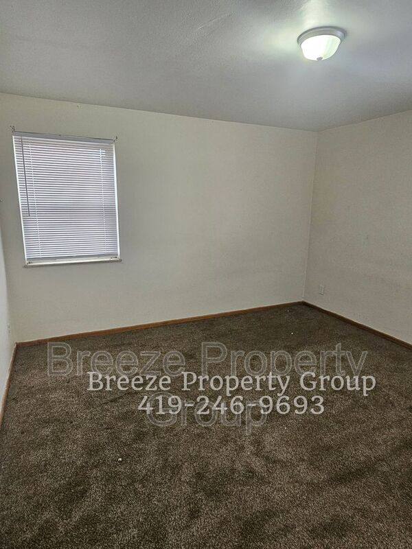 House for rent at 2445 W Bancroft St #15, Toledo, OH 43607