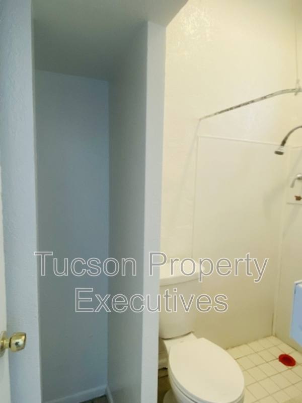 Apartment for rent at 19 W Veterans Blvd #6, Tucson, AZ 85713