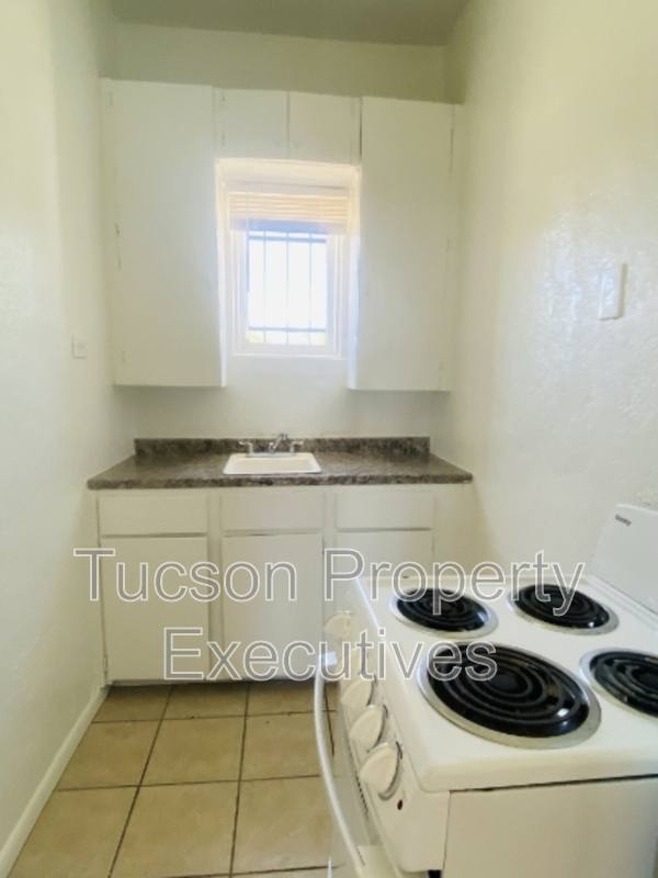 Apartment for rent at 19 W Veterans Blvd #6, Tucson, AZ 85713