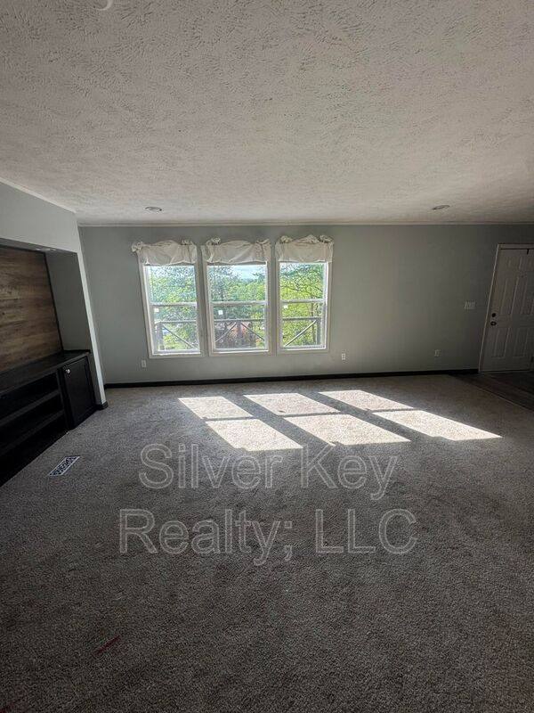 House for rent at 758 County Rd #319, Niota, TN 37826