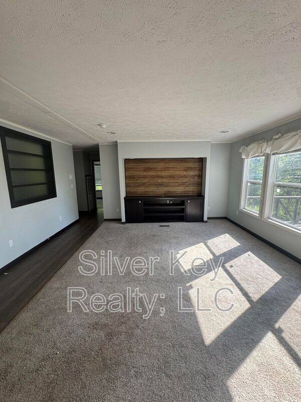 House for rent at 758 County Rd #319, Niota, TN 37826