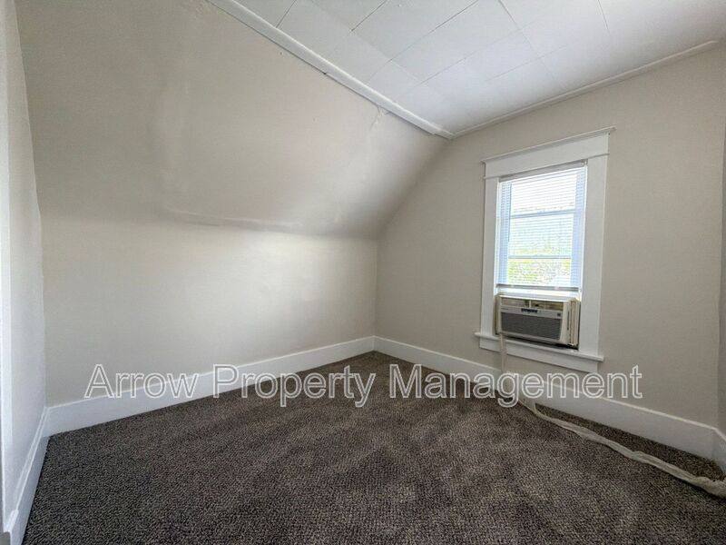 House for rent at 2516 Dudley, Lincoln, NE 68503