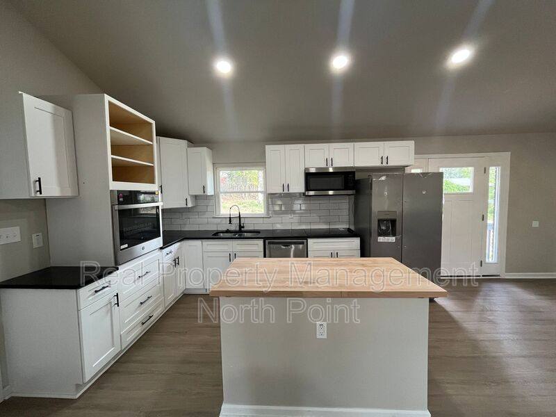House for rent at 2425 Omaha Rd SW, Atlanta, GA 30331
