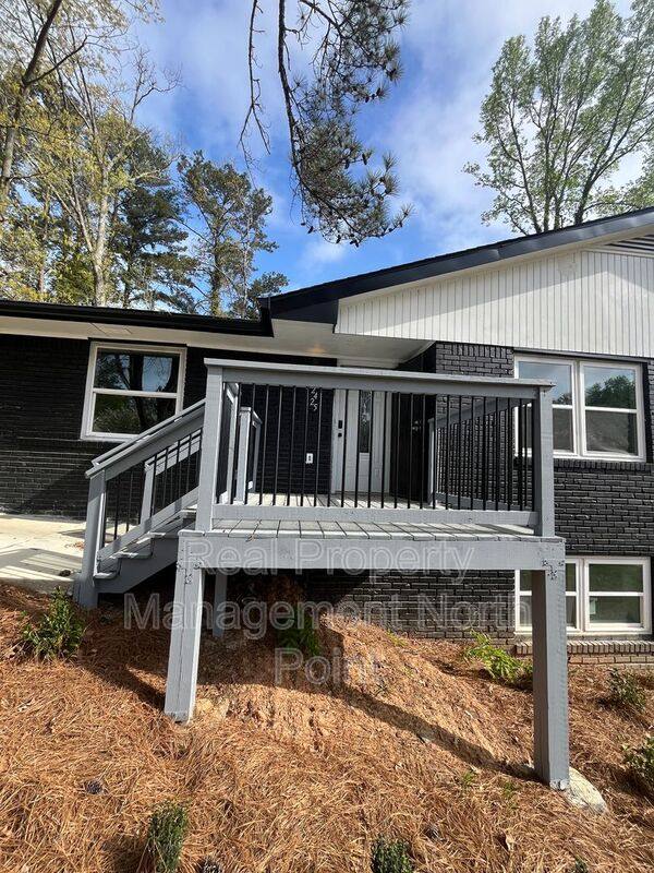 House for rent at 2425 Omaha Rd SW, Atlanta, GA 30331