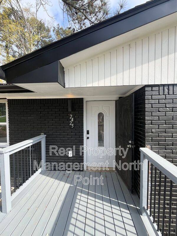 House for rent at 2425 Omaha Rd SW, Atlanta, GA 30331