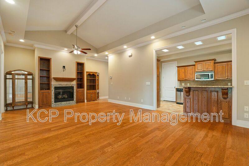 Condo for rent at 60 Jeffrey Way #1, Fort Smith, AR 72903