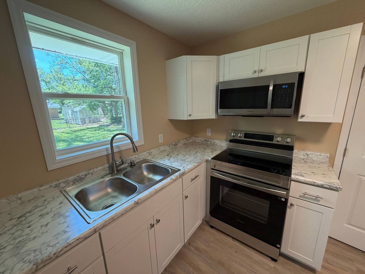 House for rent at 2640 Canary Dr, Brunswick, GA 31520