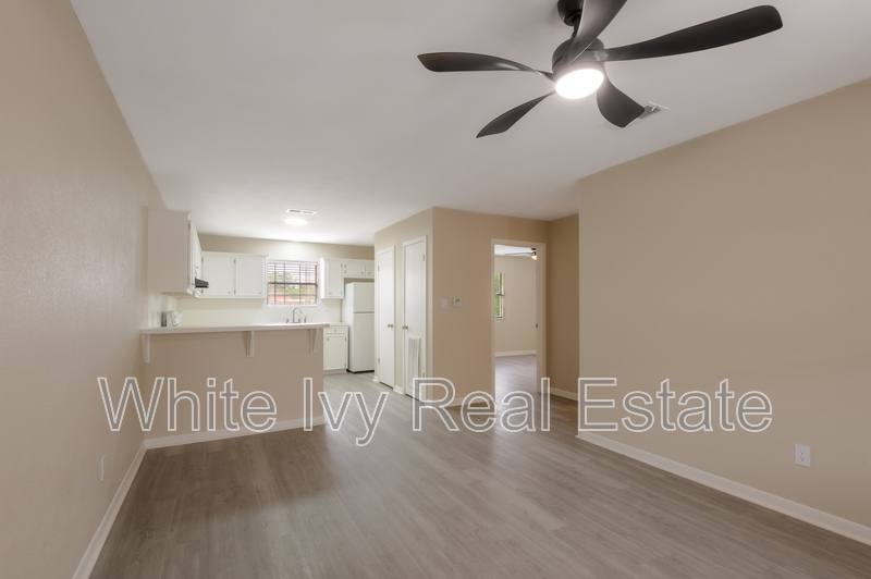 Apartment for rent at 600 Palm St #13, Huntsville, TX 77340