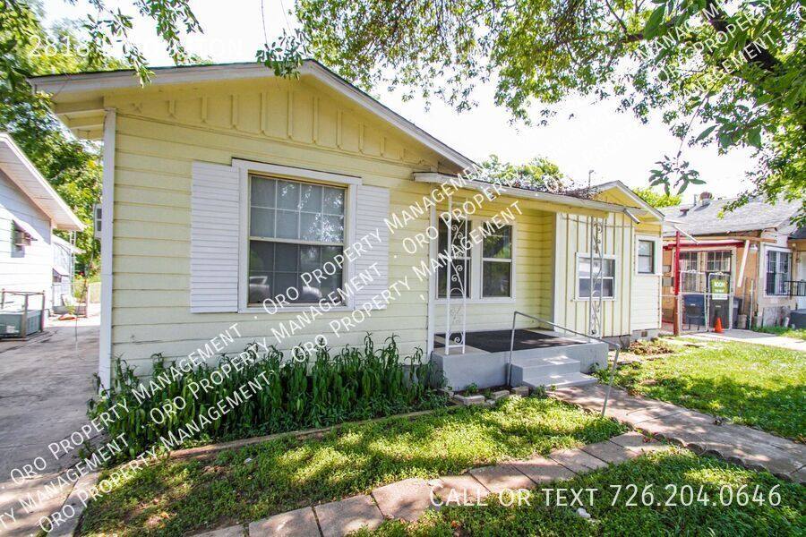 House for rent at 2818 E Houston, San Antonio, TX 78202