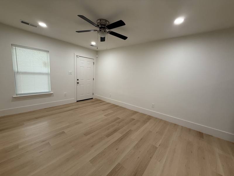 Apartment for rent at 940 N Hollywood St, Memphis, TN 38108