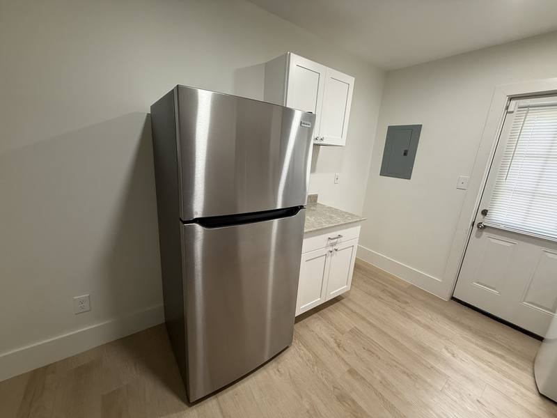 Apartment for rent at 940 N Hollywood St, Memphis, TN 38108