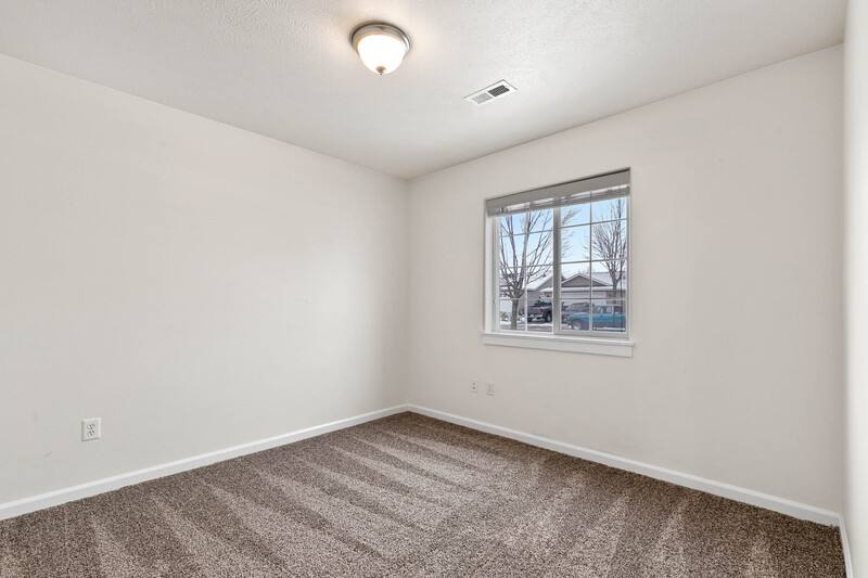 House for rent at 1920 N Cavalier Rd, Greenacres, WA 99016