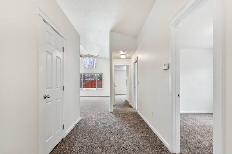 House for rent at 1920 N Cavalier Rd, Greenacres, WA 99016