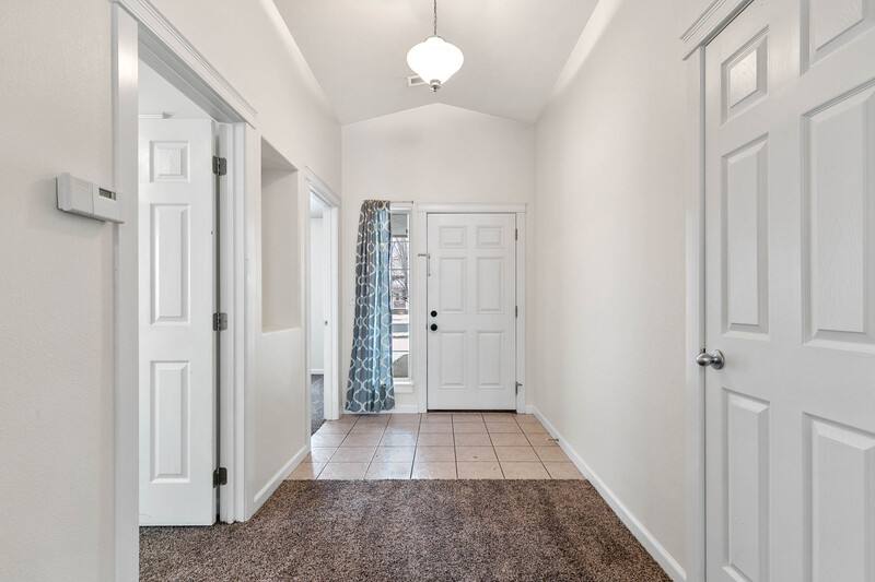 House for rent at 1920 N Cavalier Rd, Greenacres, WA 99016