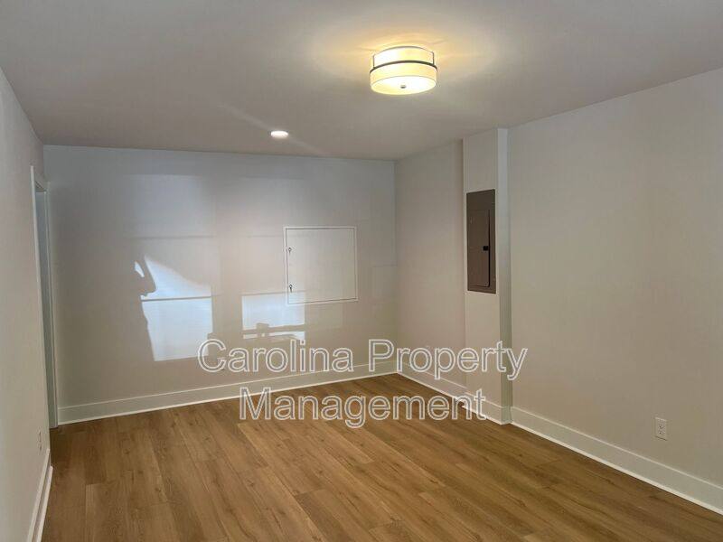 Townhouse for rent at 1356 Briar Creek Rd, Charlotte, NC 28205