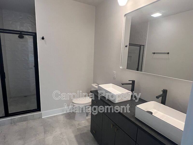 Townhouse for rent at 1358 Briar Creek Rd, Charlotte, NC 28205
