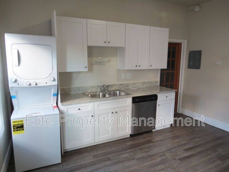 Apartment for rent at 715 W 10th St #1, Pueblo, CO 81003