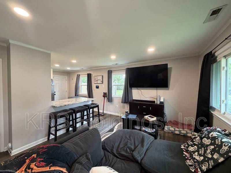 House for rent at 1474 Morgan Dr, Hampton, VA 23663