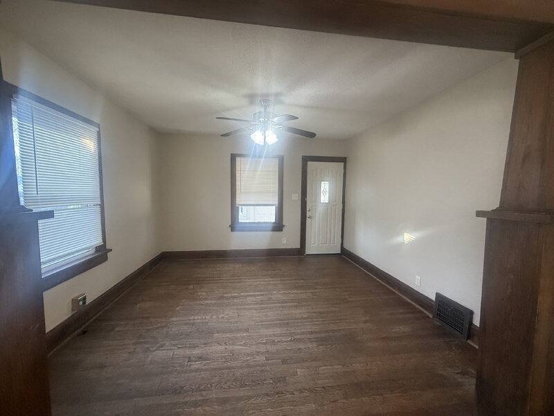 House for rent at 2824 Des Moines St, Des Moines, IA 50317