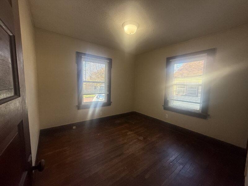 House for rent at 2824 Des Moines St, Des Moines, IA 50317