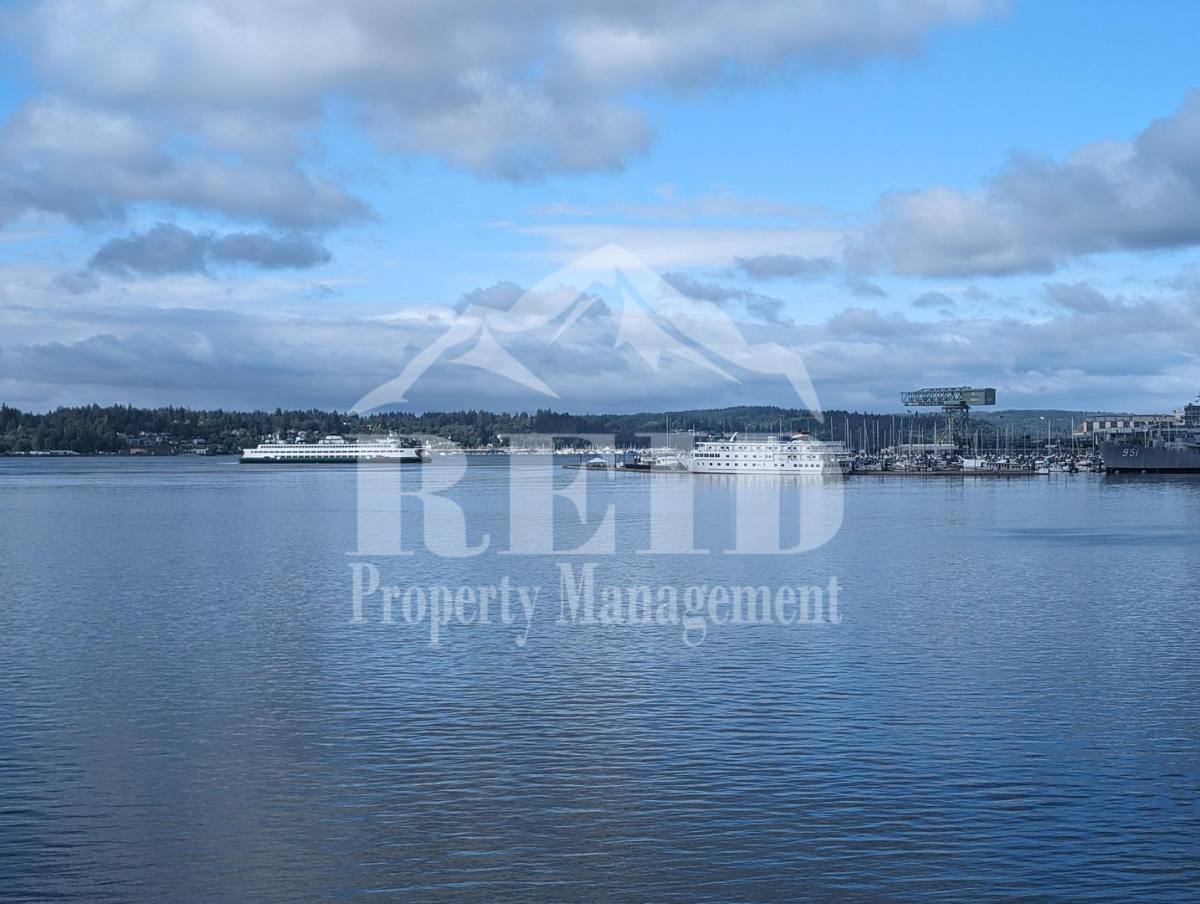 Apartment for rent at 305 & 307 Shore Dr, Bremerton, WA 98310