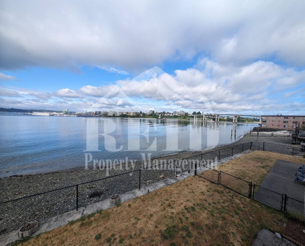 Apartment for rent at 305 & 307 Shore Dr, Bremerton, WA 98310