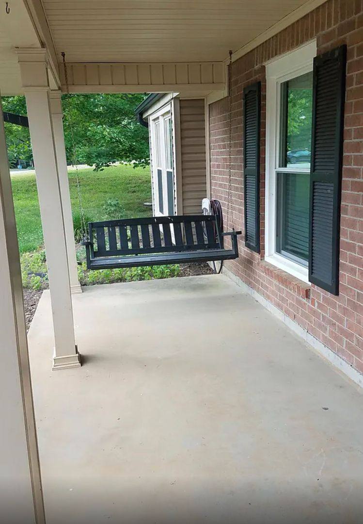 House for rent at 1633 Clear Brook Dr, Knoxville, TN 37922