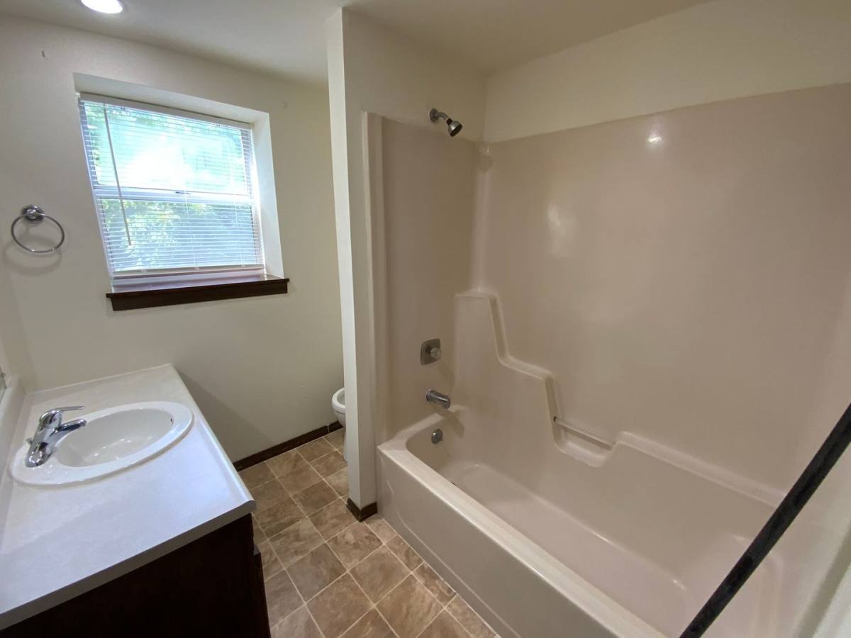 Apartment for rent at 4405-4411 W Ludwick Blvd, Columbia, MO 65203