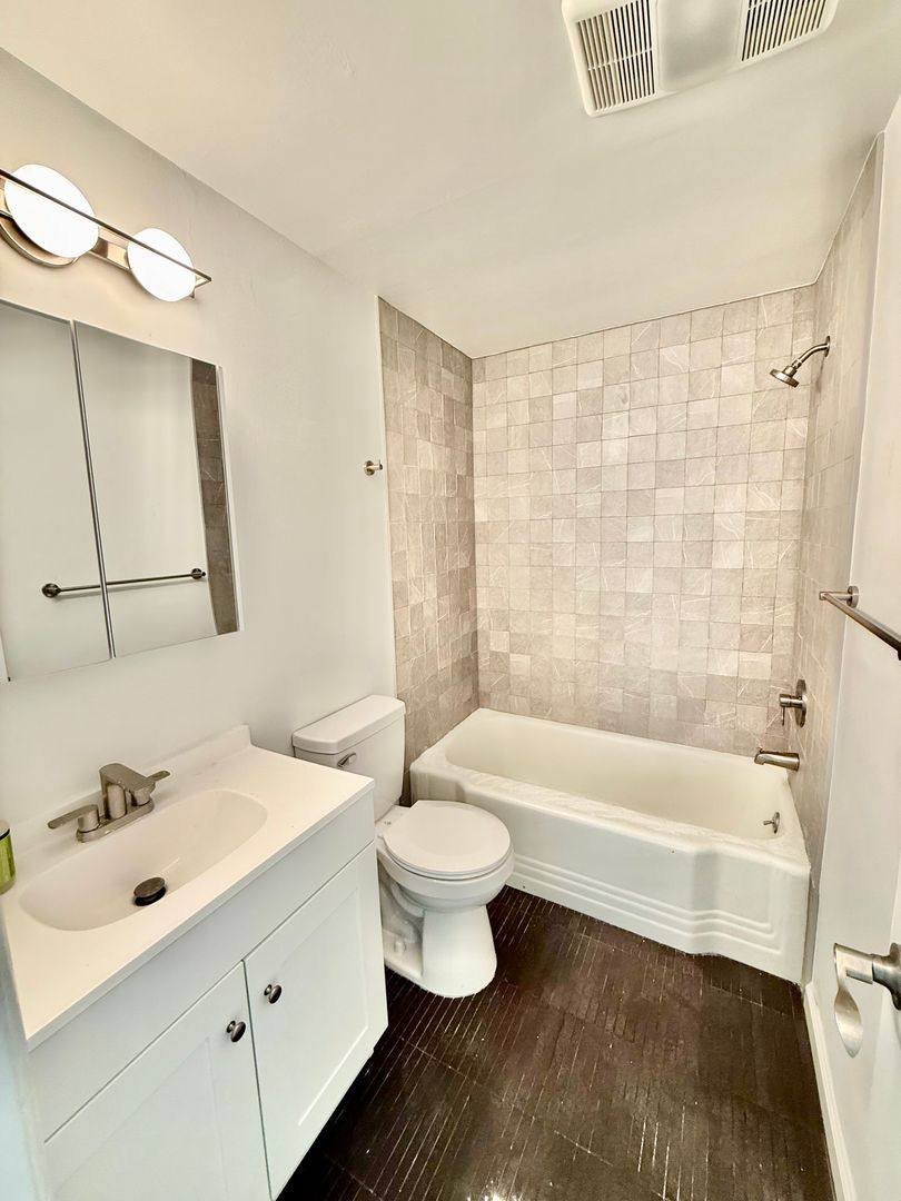 House for rent at 8352 Wabash Ave S, Seattle, WA 98118