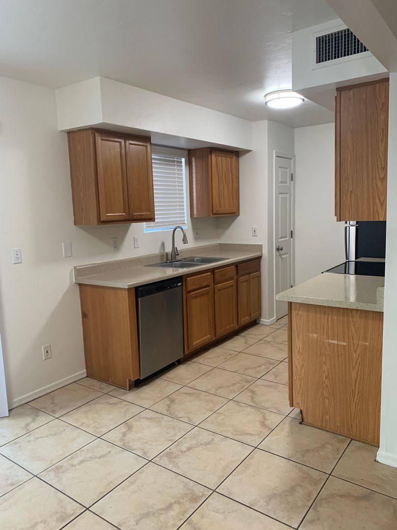 Apartment for rent at 9111 E Broadway, Tucson, AZ 85710