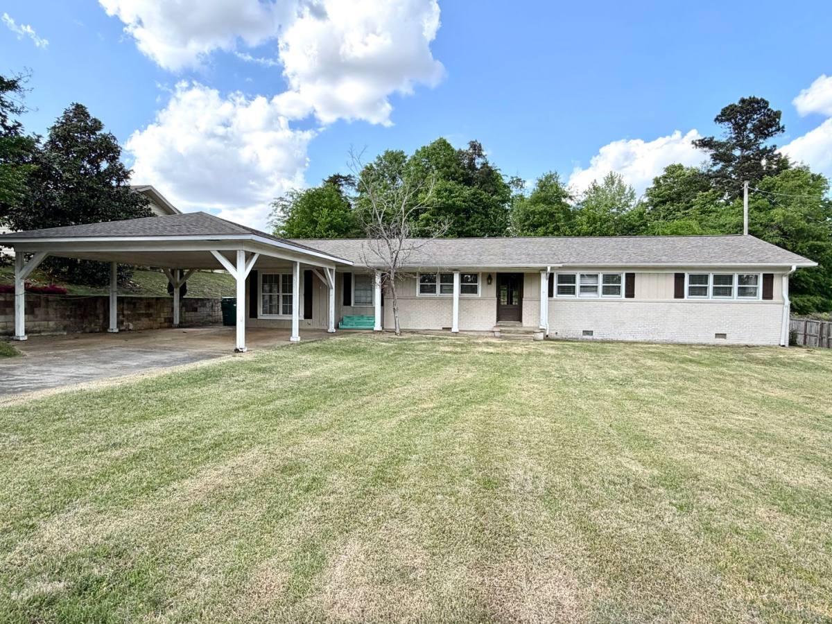 House for rent at 904 Lynn Circle, Tupelo, MS 38804